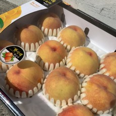 (황귀비) 굵은황도복숭아 11~13개 4kg 1박스 단단말랑쫀득쫀득~